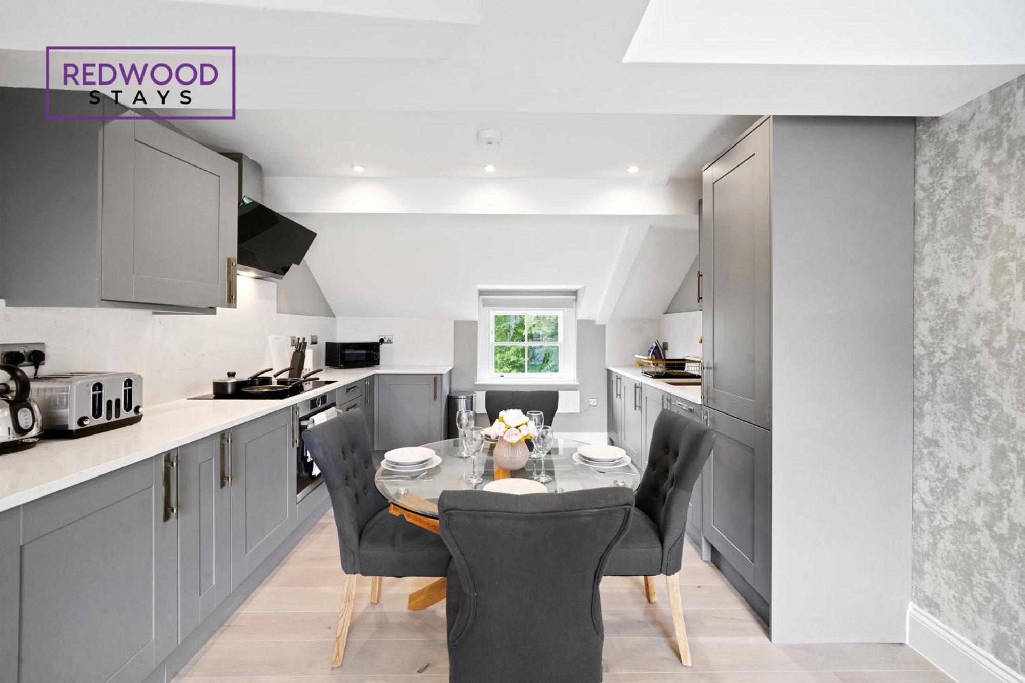 Top Quality 2 Bed 1 Bath Apartments For Contractors By Redwood Stays Reading Buitenkant foto