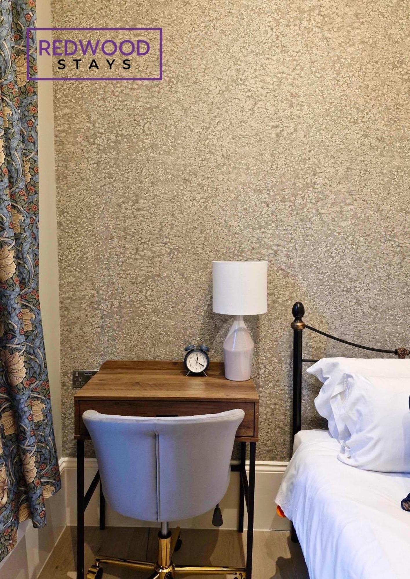 Top Quality 2 Bed 1 Bath Apartments For Contractors By Redwood Stays Reading Buitenkant foto